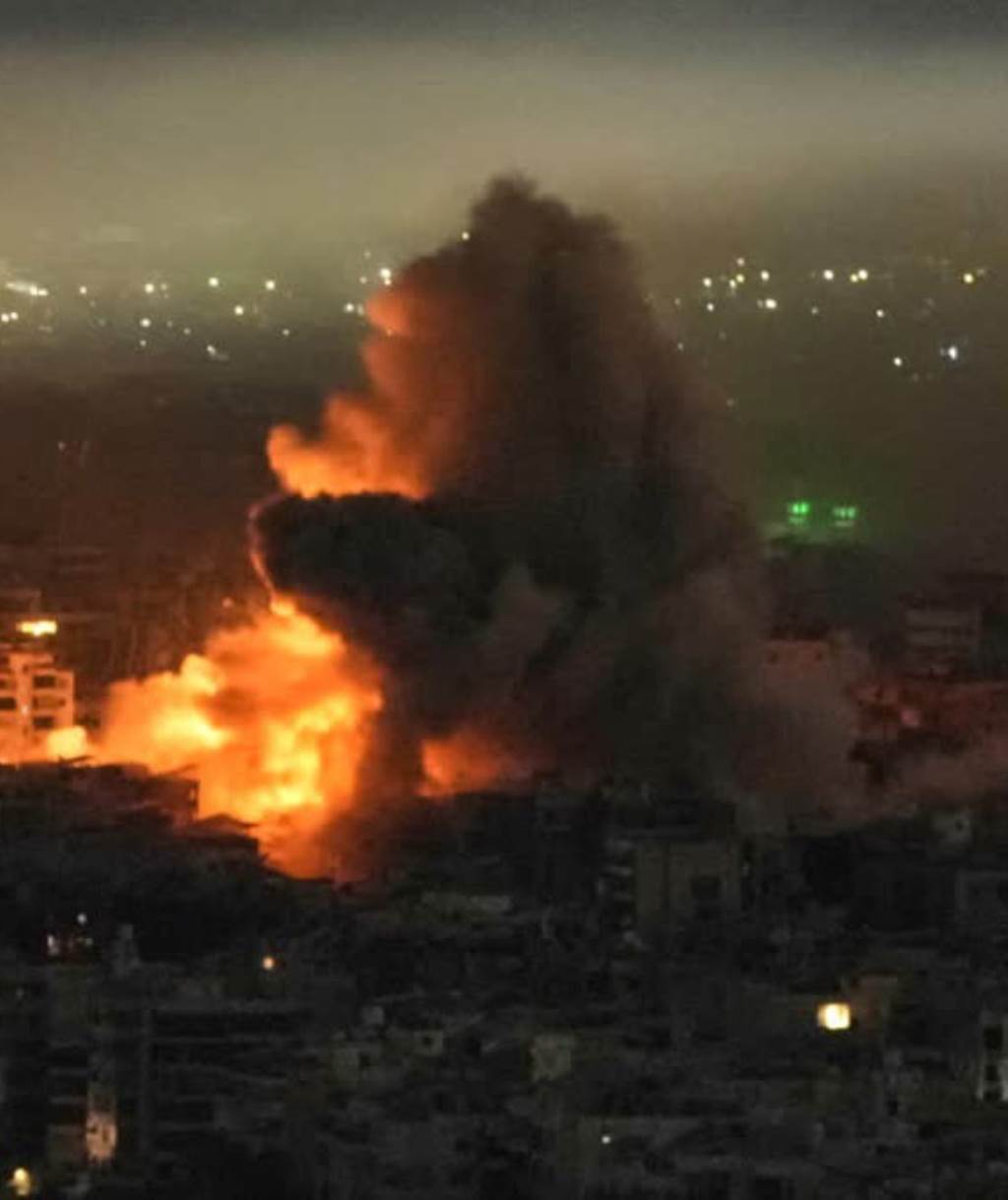 Iran attacks US bases in Kuwait and Bahrain US says all attacks failed US targets Iranian island in Hormuz